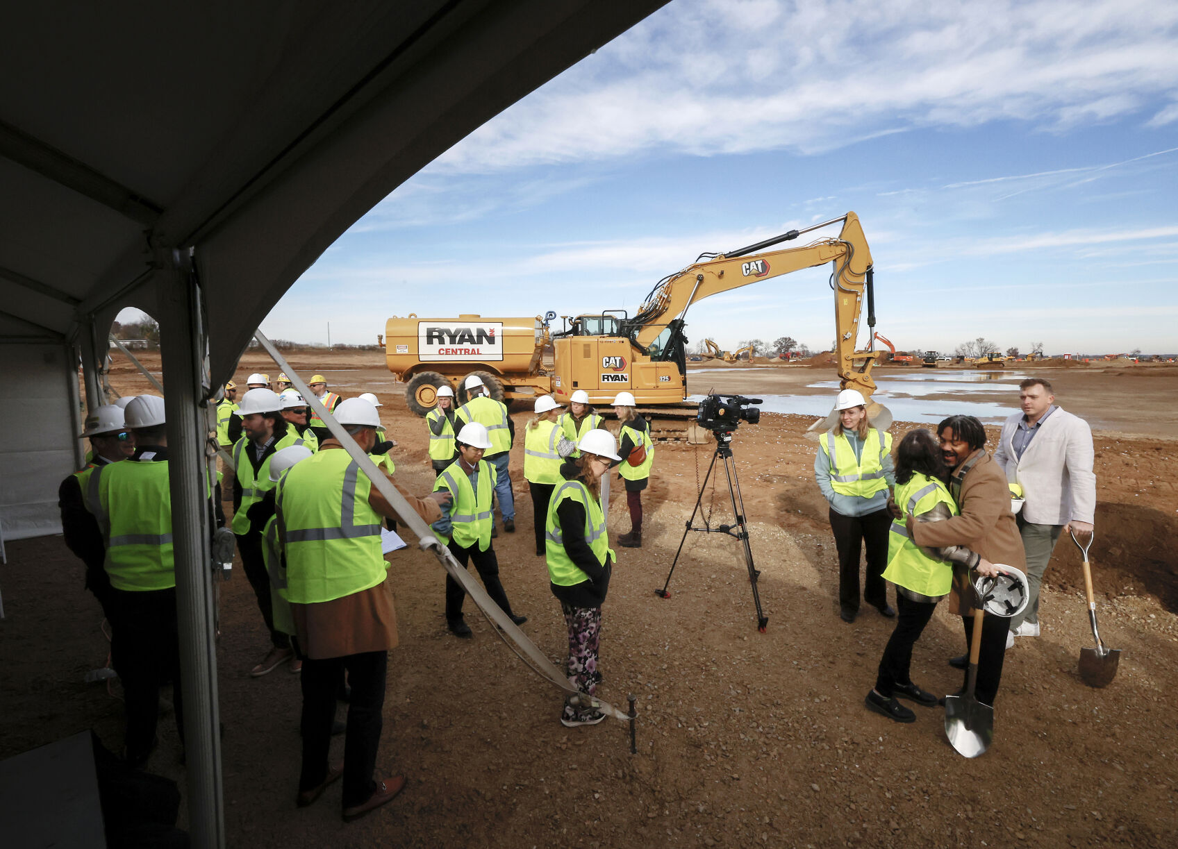 Amazon groundbreaking in Cottage Grove